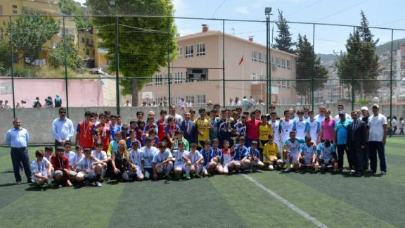 Gençlik Haftası Futbol Turnuvası Ödülleri Verildi...