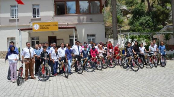 Başarılı Öğrenciler Bisikletleriyle Buluştu